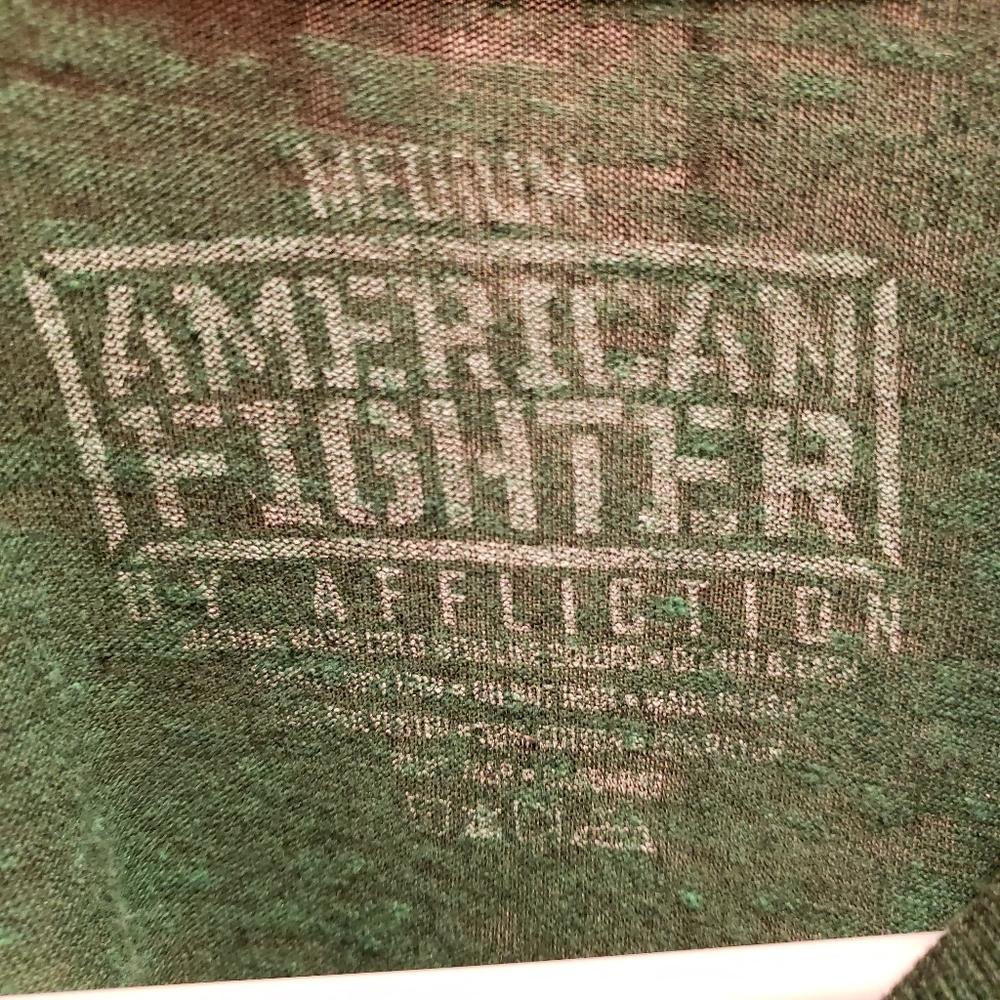 Men's medium American fighter Tshirt
